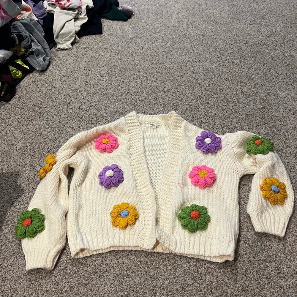 Main Strip Cozy Cardigan Sweater in Soft Beige with Bubble Flowers